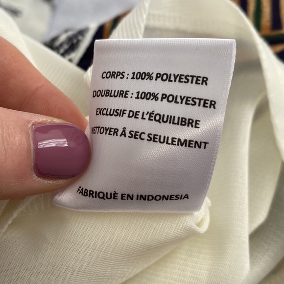 NWOT ASTR The Label mini dress with v-neck and statement sleeves. - Picture 15 of 16